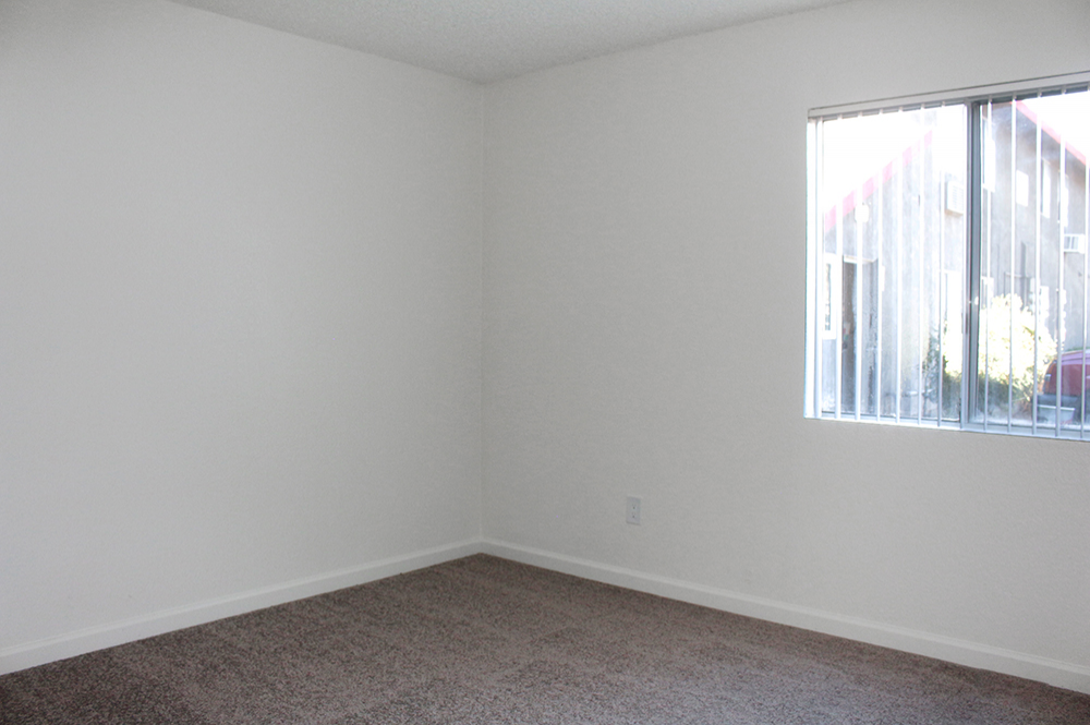  Rent an apartment today and make this 2 bed 1 bath empty 4 your new apartment home.